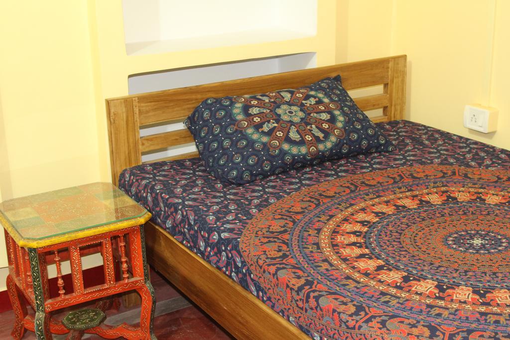 Lotus Paying Guesthouse Varanasi Esterno foto